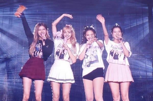 A Malaysian Actress Publicly Criticized Black Pink For Wearing Too Short Clothes At The Concert Kbizoom