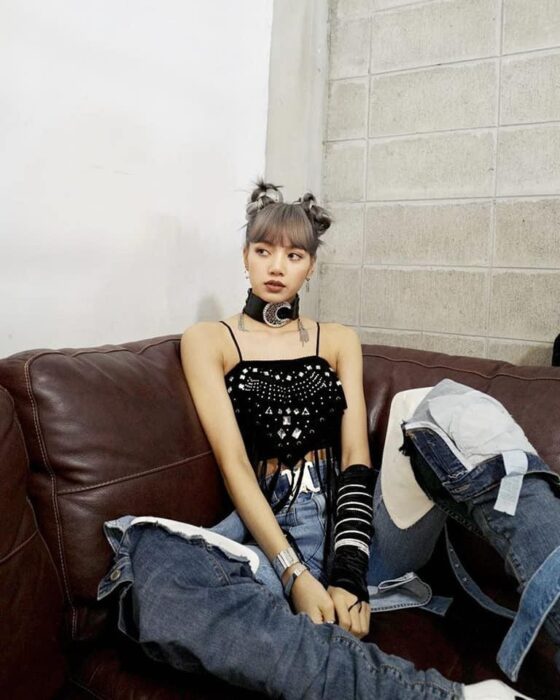 only lisa blackpink can wear these kinds of bizarre