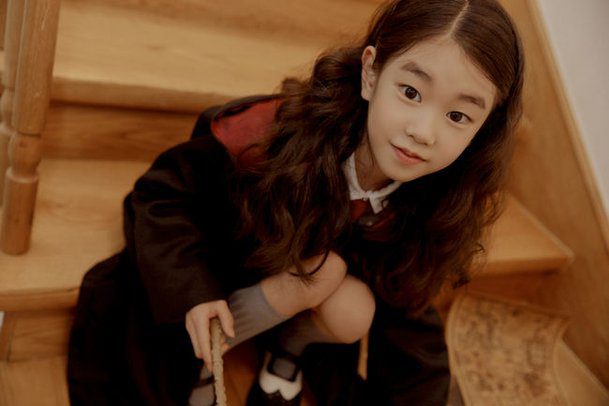 10-year-old child actor Park So Yi has become the face of YG | KBIZOOM