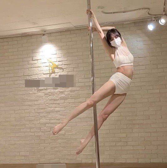 Much pole how dancer make does a 10 Things