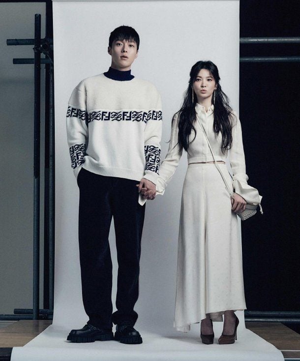 Song Hye Kyo And Jang Ki Yong Looks Like A Real Couple In Their Back Hug Pictorials On Dazed Magazine Kbizoom