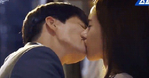 5 aggressive kissing scenes in Korean dramas that look like sexual assault  - KBIZoom