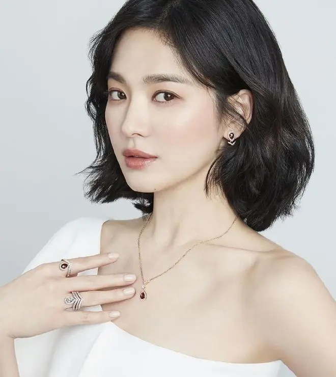 Korean Stars Who Earn Fortunes From Advertisements: Song Hye Kyo ...